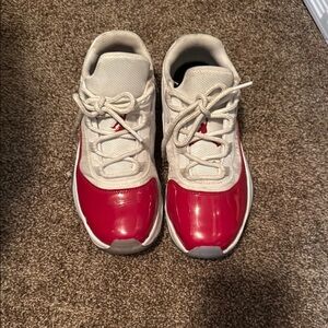 Jordan Retro 11 Cherry Low